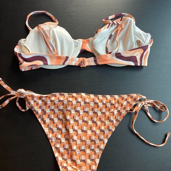 GARAGE BIKINI SET SIZE XS - Picture 6 of 7